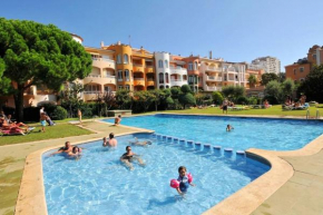 141-Empurialola- Apartamento con piscinas en el centro y cerca del mar